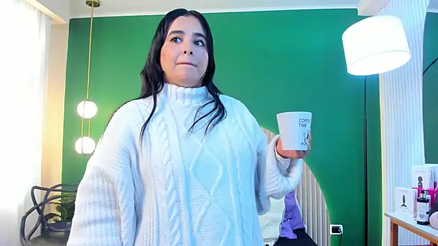 Snapshot of taylor_bennet chatting on 12/04/25, 11:52 taylor bennet online show from 12/04/25, 11:52