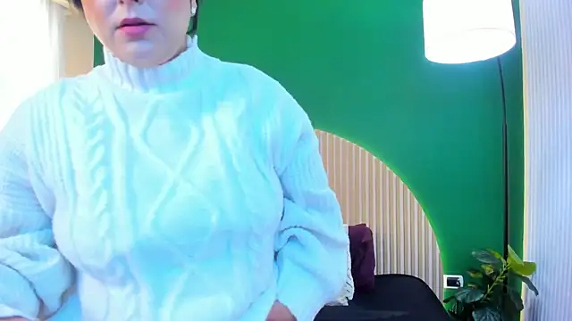 taylor bennet online show from 12/17/25, 11:49