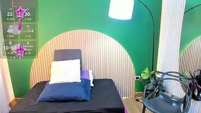 taylor bennet online show from 03/11/26, 07:09