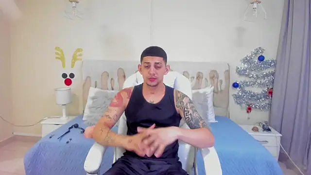 Alex cute77 online show from 12/02/24, 12:29
