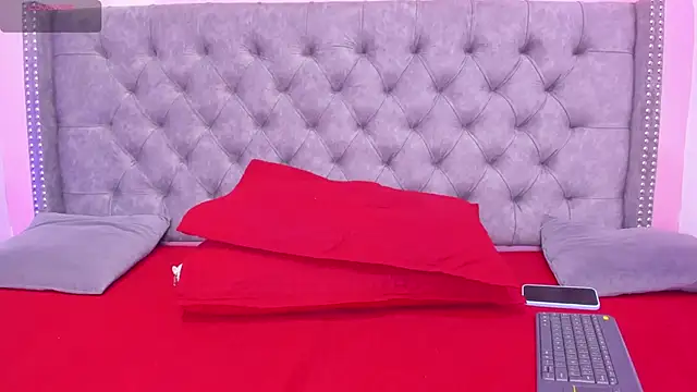 Sofia Girl  online show from 11/21/25, 06:34