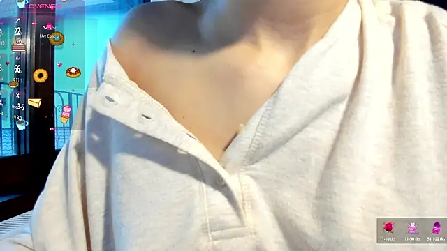 Snapshot of Sassy_Teen chatting on 02/09/26, 08:40 Sassy Teen online show from 02/09/26, 08:40