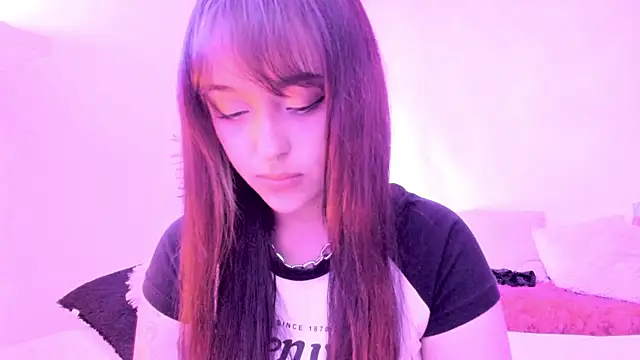 Gloomydoll online show from 12/17/25, 06:47