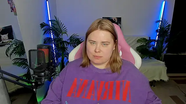 Akemi BBW online show from 02/17/25, 09:41