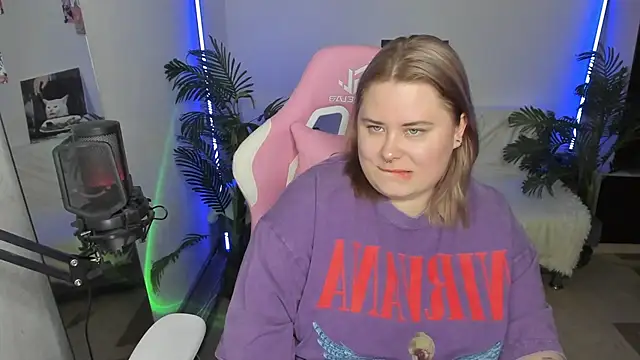 Akemi BBW online show from 03/05/25, 08:53