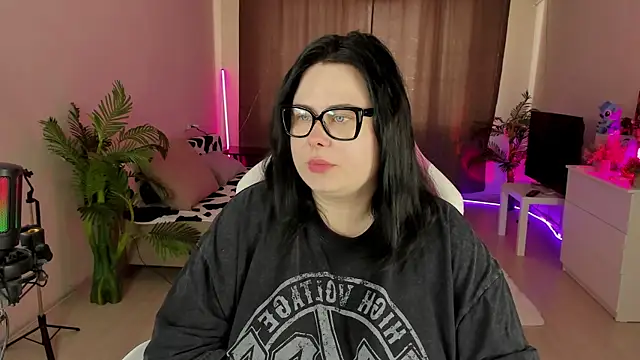 Akemi BBW online show from 09/13/25, 09:09