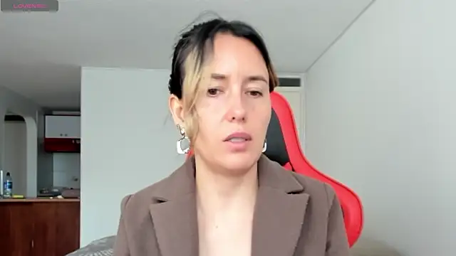 zoe jeane beker online show from 07/31/26, 07:57