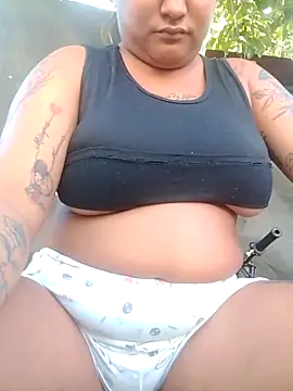 Snapshot of sirenita24x chatting on 01/19/26, 12:42 sirenita24x online show from 01/19/26, 12:42