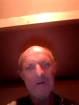 Snapshot of oksana722 chatting on 10/08/25, 05:16 oksana722 online show from 10/08/25, 05:16