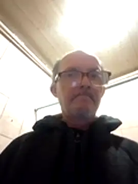 Snapshot of oksana722 chatting on 10/14/25, 10:38 oksana722 online show from 10/14/25, 10:38