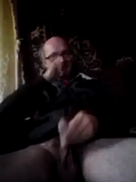 Snapshot of oksana722 chatting on 10/23/25, 01:32 oksana722 online show from 10/23/25, 01:32