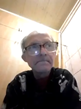 Snapshot of oksana722 chatting on 10/25/25, 06:21 oksana722 online show from 10/25/25, 06:21