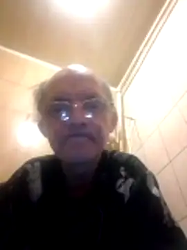 Snapshot of oksana722 chatting on 10/29/25, 10:00 oksana722 online show from 10/29/25, 10:00