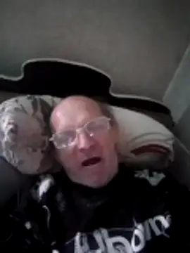 Snapshot of oksana722 chatting on 10/30/25, 01:34 oksana722 online show from 10/30/25, 01:34