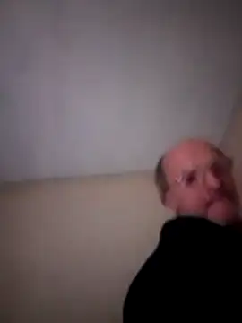 Snapshot of oksana722 chatting on 11/15/25, 06:11 oksana722 online show from 11/15/25, 06:11