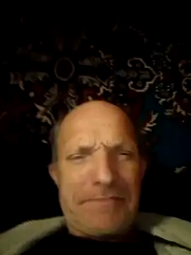 Snapshot of oksana722 chatting on 11/18/25, 08:19 oksana722 online show from 11/18/25, 08:19