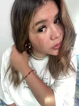 zoe adhara online show from 12/13/24, 08:26