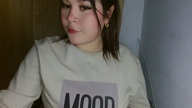 zoe adhara online show from 11/02/25, 04:15