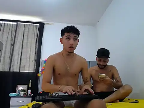 Evilboy555 online show from 11/21/25, 03:54