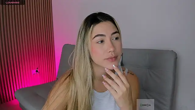 susan  hills online show from 02/25/25, 03:16