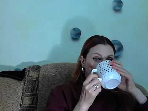 Jillian Pattie online show from 10/08/25, 02:14
