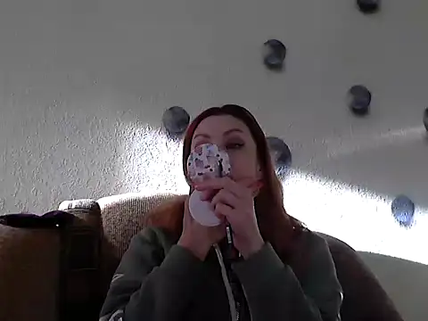 Jillian Pattie online show from 11/15/25, 12:13