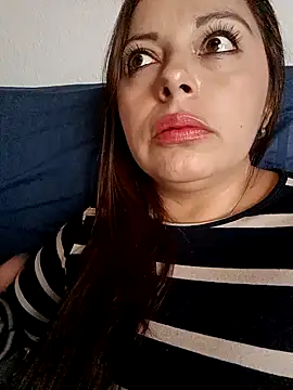 seherlatin online show from 10/18/25, 08:42