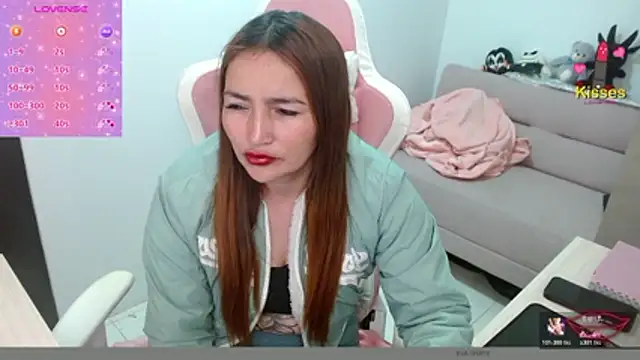 EVA GRAYS online show from 03/04/26, 12:05