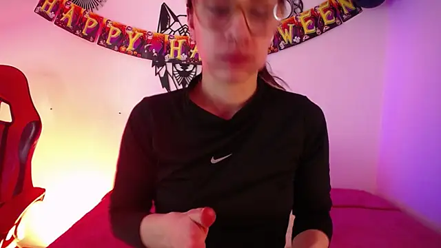 Snapshot of Katy_Van chatting on 11/01/25, 08:44 Katy Van online show from 11/01/25, 08:44