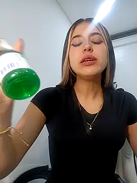 eva-2023 online show from 03/31/26, 02:24