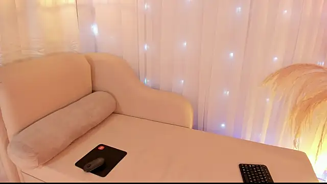 anniesweet02 online show from 09/21/25, 11:06