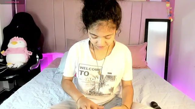 Snapshot of Winnifer_Gonzal chatting on 03/14/25, 06:53 Winnifer Gonzal online show from 03/14/25, 06:53