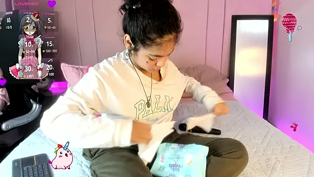 Snapshot of Winnifer_Gonzal chatting on 03/21/25, 07:44 Winnifer Gonzal online show from 03/21/25, 07:44