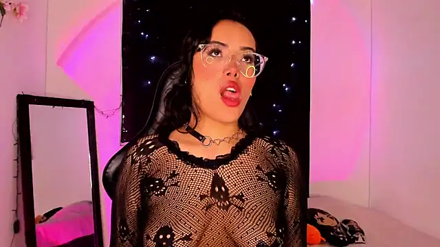 willow poisson online show from 01/30/25, 05:39