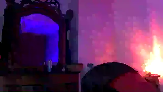 Snapshot of CharlotteVixxens chatting on 09/25/25, 12:14 CharlotteVixxens online show from 09/25/25, 12:14