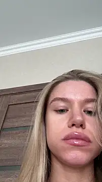 JessIsLove online show from 04/06/26, 05:19