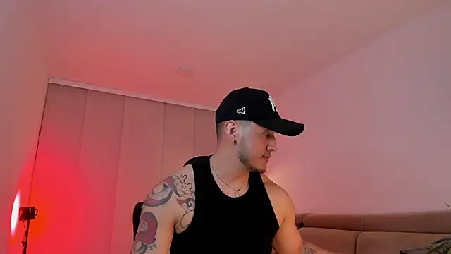 Snapshot of Chriskyle_ chatting on 03/11/25, 02:10 Chriskyle  online show from 03/11/25, 02:10