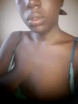 Snapshot of Saggy_boobs chatting on 12/21/24, 05:14 Saggy boobs online show from 12/21/24, 05:14