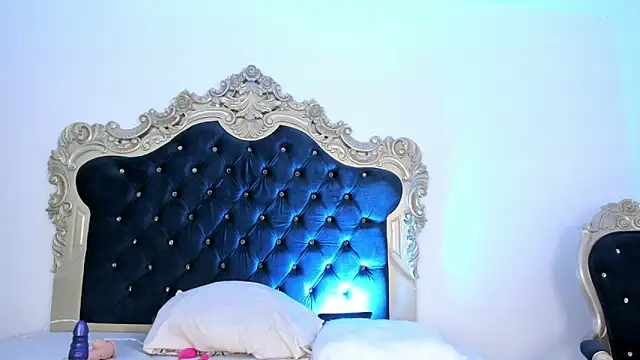 thecrazyadamss  online show from 10/31/25, 04:02