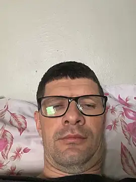 Snapshot of Juliano2289 chatting on 05/29/26, 05:00 Juliano2289 online show from 05/29/26, 05:00