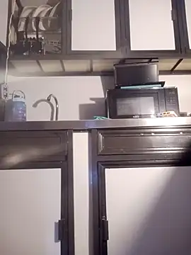 Snapshot of CurvySara1 chatting on 09/11/25, 09:37 CurvySara1 online show from 09/11/25, 09:37