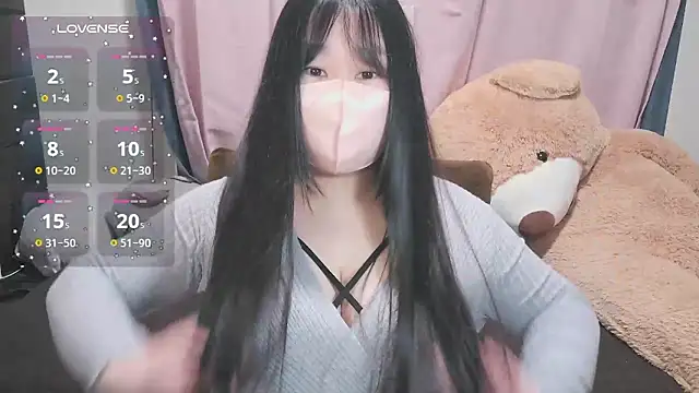 yuinyan3150 online show from 04/07/26, 08:31