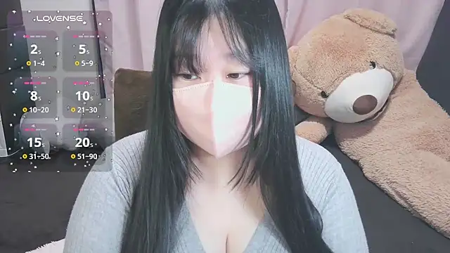 yuinyan3150 online show from 04/14/26, 02:12