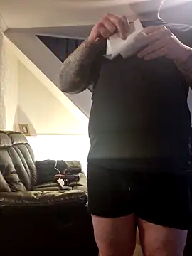 iang6348 online show from 12/17/24, 06:09