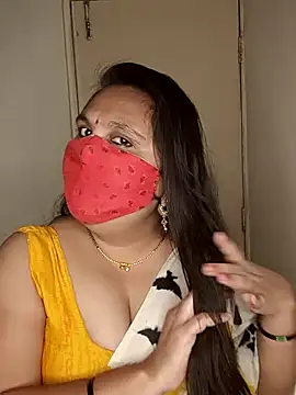 Snapshot of Love-priya chatting on 01/09/25, 04:49 Love-priya online show from 01/09/25, 04:49