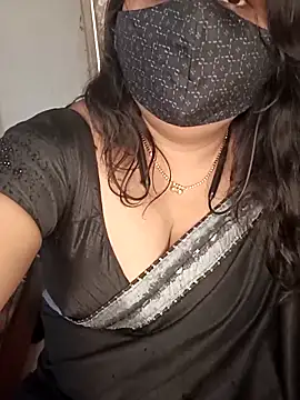 Snapshot of Love-priya chatting on 02/19/25, 09:50 Love-priya online show from 02/19/25, 09:50