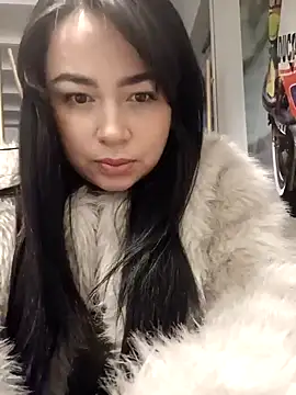 Snapshot of Lia_Roxx chatting on 01/13/25, 06:49 Lia Roxx online show from 01/13/25, 06:49