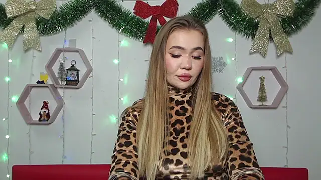 Snapshot of StacyYellig chatting on 01/11/25, 02:09 StacyYellig online show from 01/11/25, 02:09