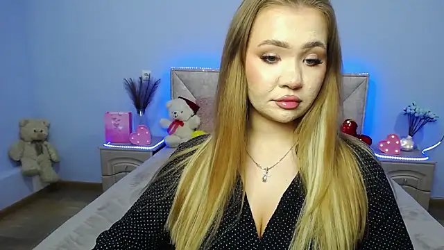 Snapshot of StacyYellig chatting on 01/12/25, 08:36 StacyYellig online show from 01/12/25, 08:36