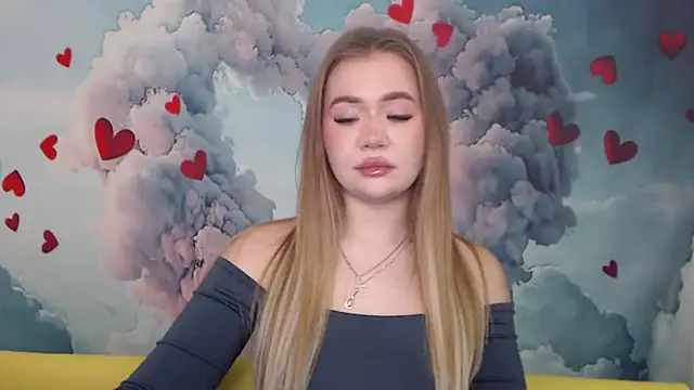 Snapshot of StacyYellig chatting on 02/19/25, 07:48 StacyYellig online show from 02/19/25, 07:48